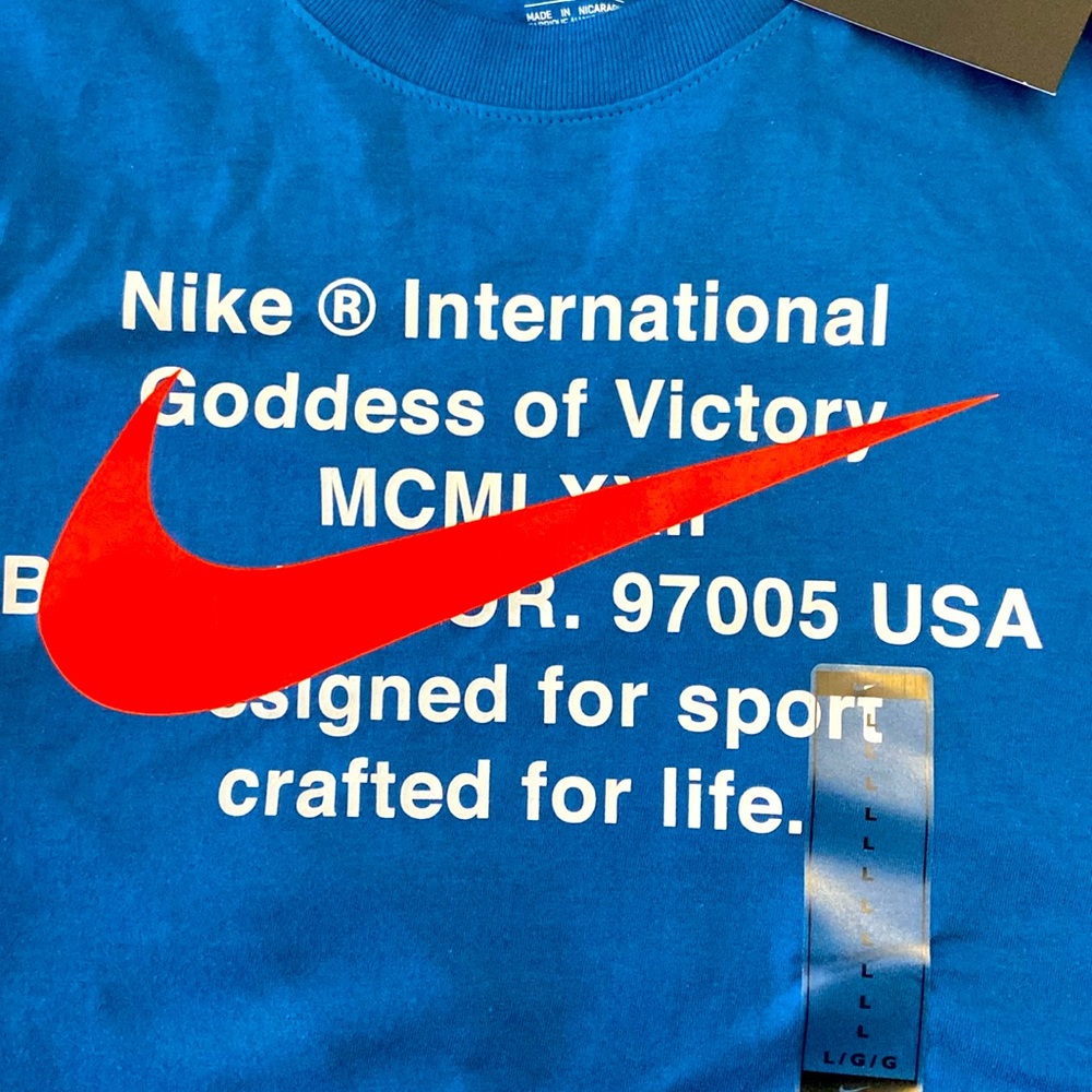 NWT Nike t-shirt